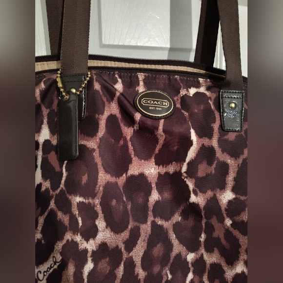 Coach Leopard Print Reversible Weekender Tote Travel Carryall Oversized Bag - Picture 4 of 8